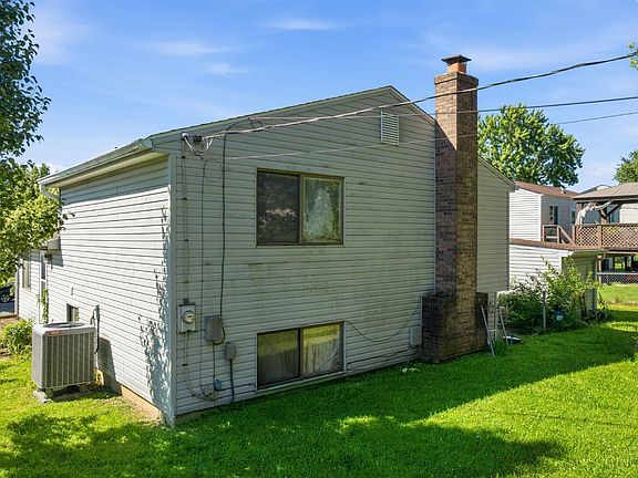 5th image of 1766 Laredo Dr