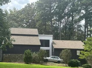 3992 Spalding Holw, Peachtree Corners, GA 30092