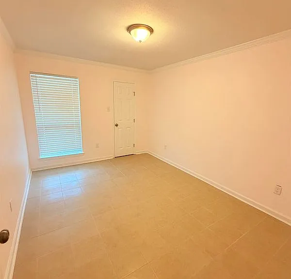 10048 El Scott Ave — Photo 11