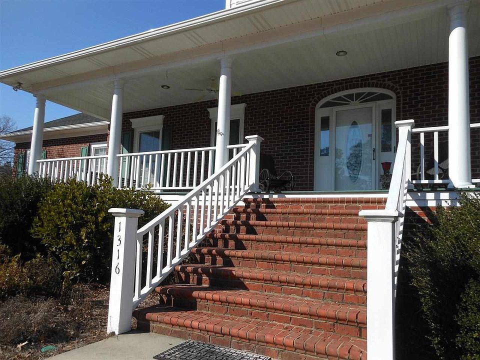 1st image of 1316 Fox Hollow Dr