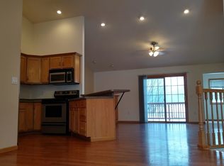 W20664 McKeeth Dr APT B, Galesville, WI 54630