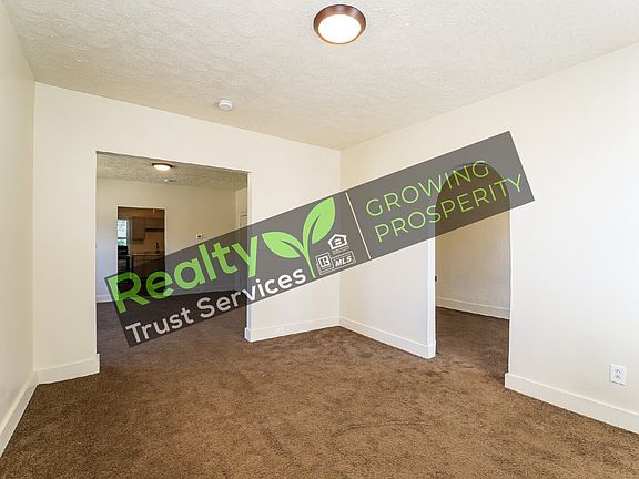 3rd image of 3460 Erin Ave