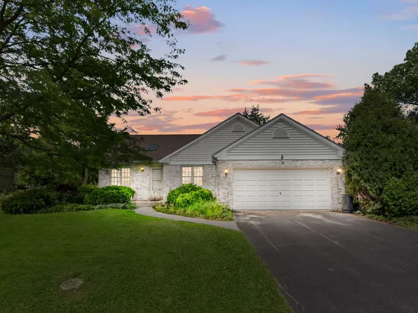 846 Dorsetshire Dr, Crete, IL 60417