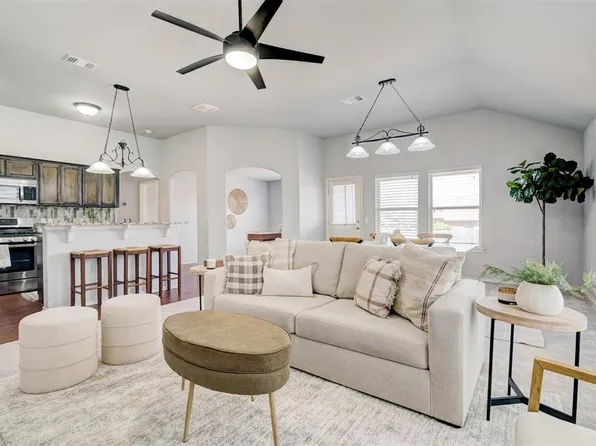 9527 SW 28th St, Oklahoma City, OK 73128