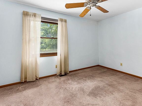 4th image of 3217 W Beach Dr #12