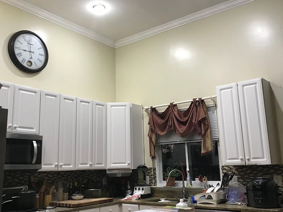 1st image of 14800 Cross River Ct