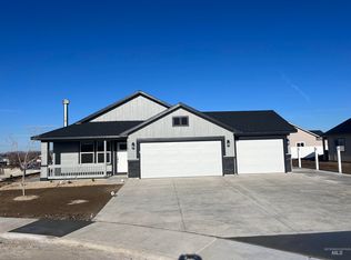 705 Pilot St, Payette, ID 83661