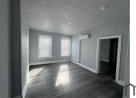 5229 Germantown Ave #6 — Photo 3