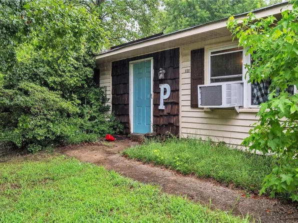 608 Tipperary Dr, Greensboro, NC 27406