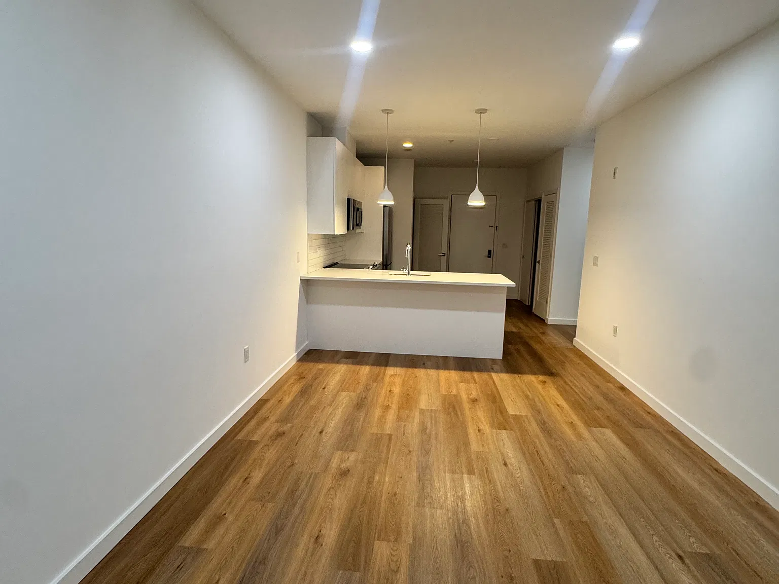 1 bed, $2,125 — Photo 3