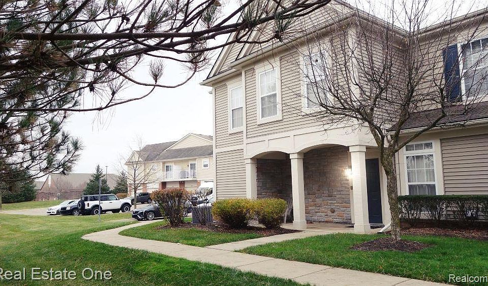 1st image of 11211 Addington Dr #139