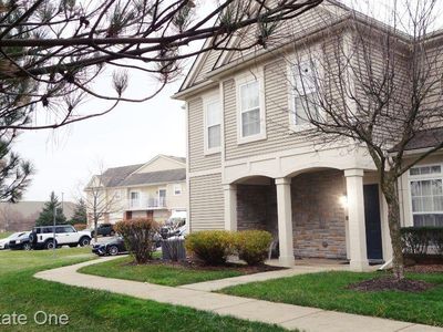 11211 Addington Dr #139, Walled Lake, MI, 48390