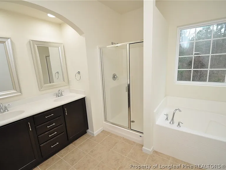 643 Briarcliff St — Photo 35