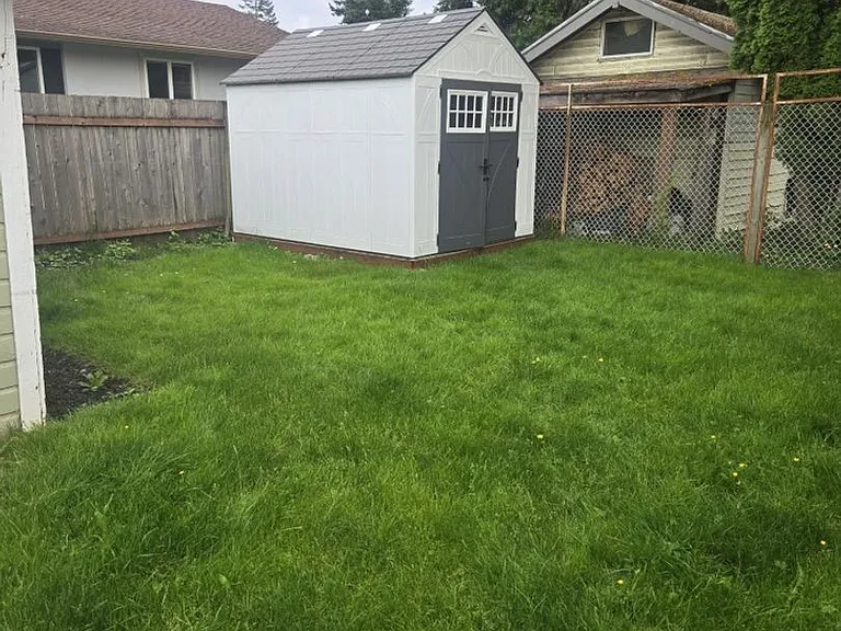 3011 Division St — Photo 15