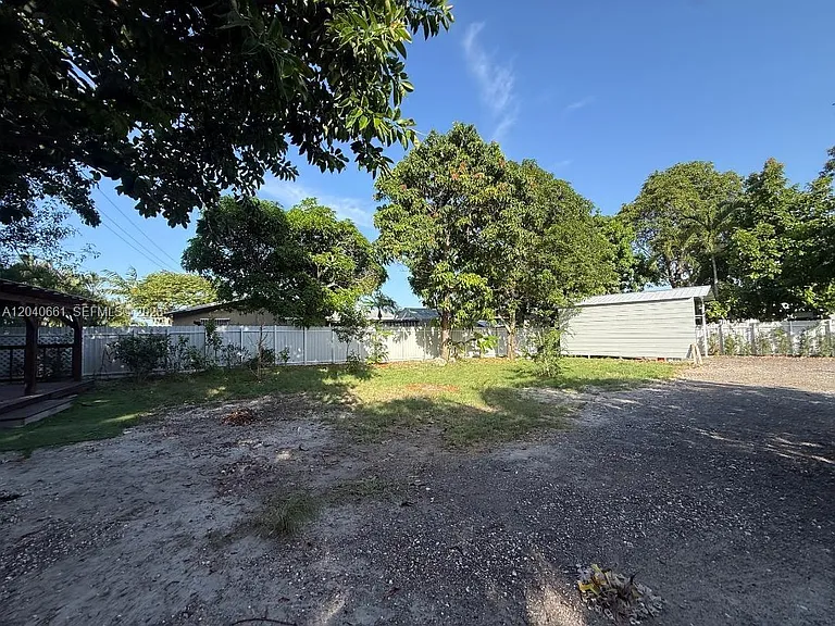16802 SW 109th Ct — Photo 16