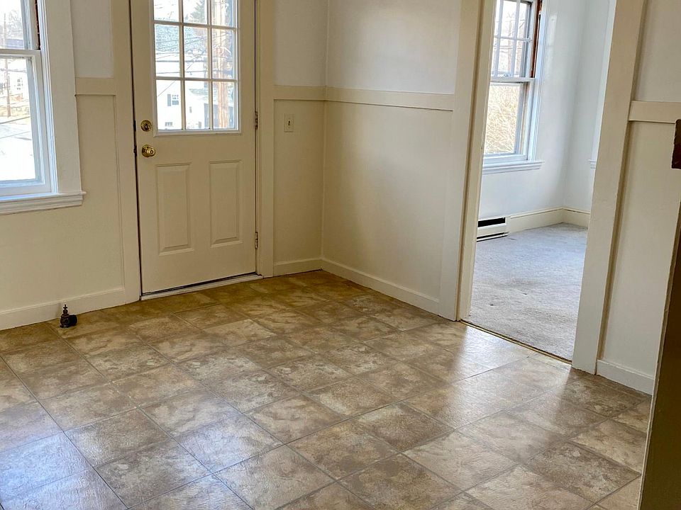 2nd image of 37 Arlington St #2RK