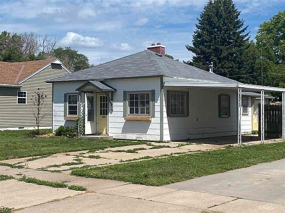 3rd image of 1017 E 4th St