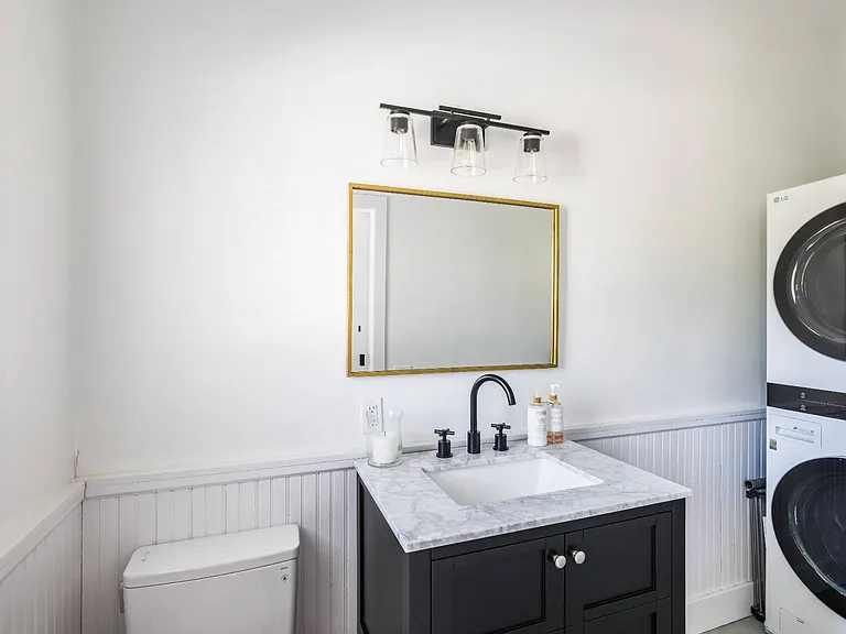 62 Hillside Dr E — Photo 12