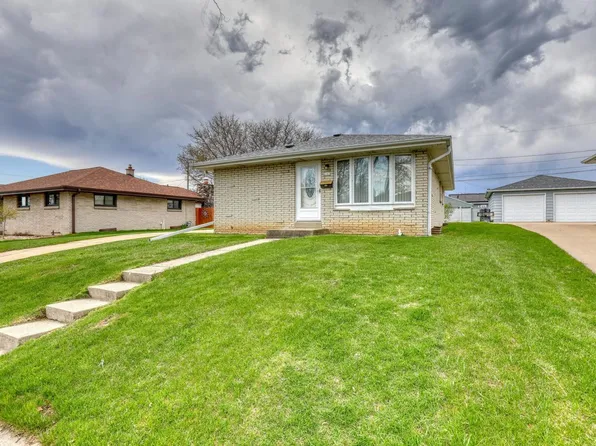 6163 South Kirkwood AVENUE, Cudahy, WI 53110