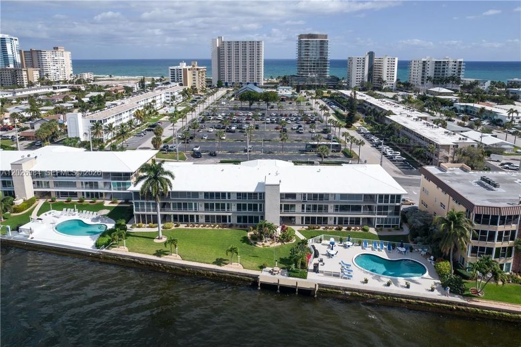 743 N Riverside Dr APT 4B, Pompano Beach