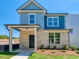 1211 Hawthorne Trl, East Point, GA 30344
