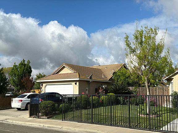 2nd image of 1893 5th St