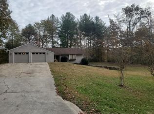 1482 Indian Hills Dr, Lenoir, NC 28645