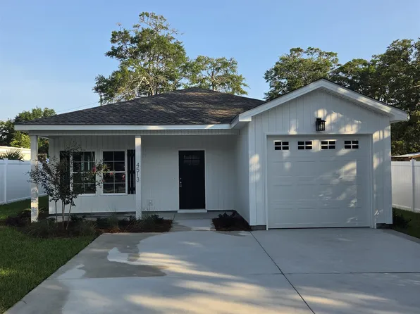 4513 Pelican St., North Myrtle Beach, SC 29582