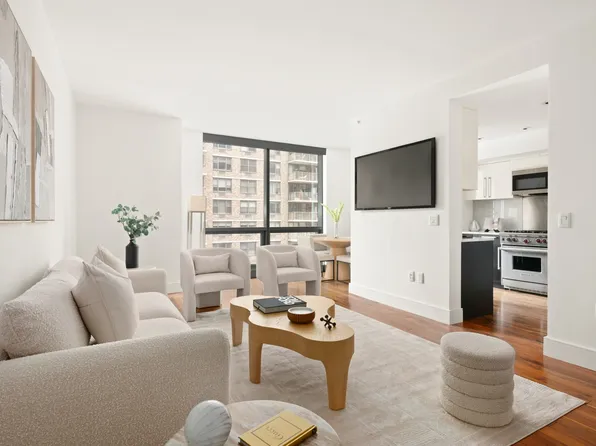 300 East 79th Street image 1 of 13