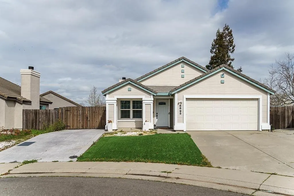 8895 Cherry Plum Ct photo 1