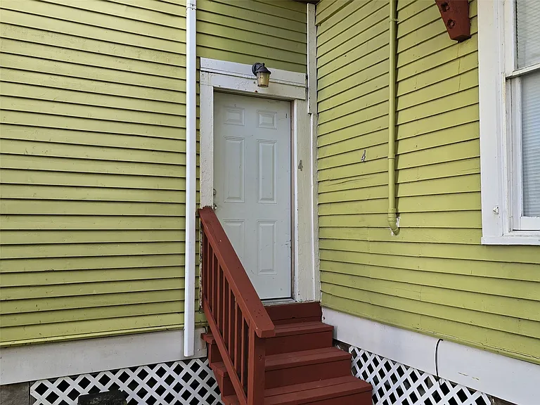 1614 Market St #4 — Photo 3