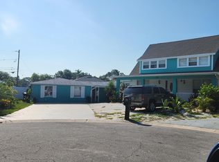 353 Colonial Ct #3, Dunedin, FL 34698