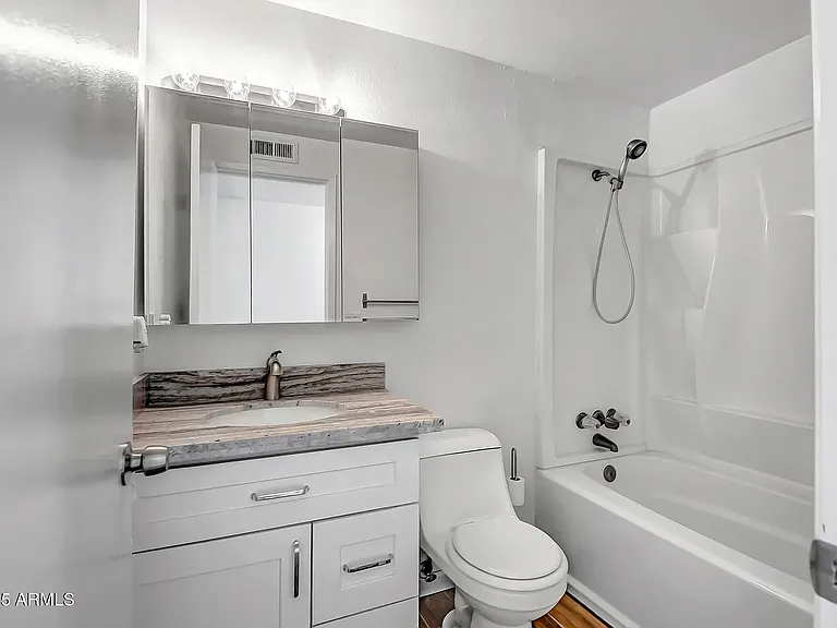 5601 W Carol Ave — Photo 2