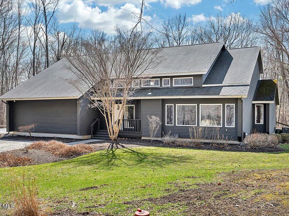1st image of 212 Mannix Road