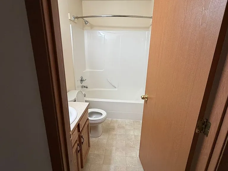 6405 Chapel Hill Blvd #J — Photo 12