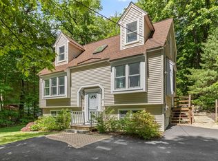 48 Groton Harvard Rd, Ayer, MA 01432