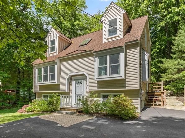48 Groton Harvard Rd, Ayer, MA 01432