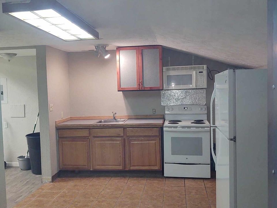 Kitchen Entrance