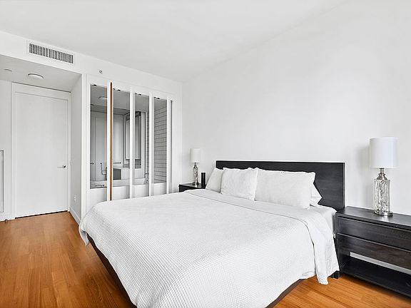4th image of 15 William St APT 38E