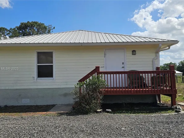 1250 Naples Ave, Clewiston, FL 33440