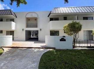 465 S Royal Poinciana Blvd APT 11A, Miami Springs, FL 33166