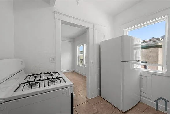 910 S Mariposa Ave #17 — Photo 9