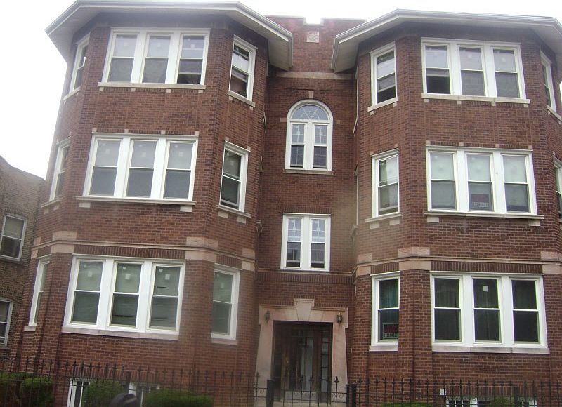1st image of 10943 S Vernon Ave