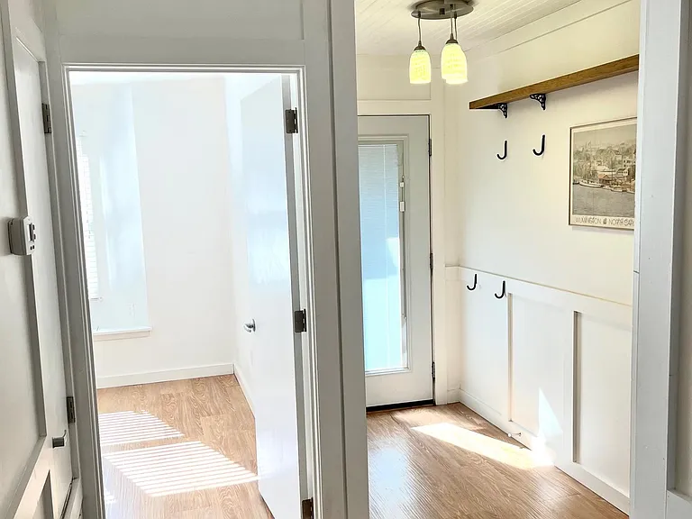 1800 Eastwood Rd #206 — Photo 3