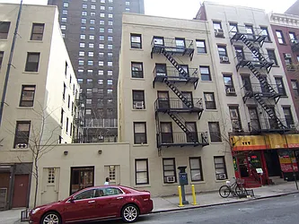 240 East 24th Street in Kips Bay