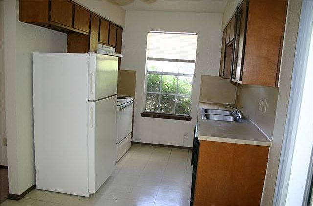 2nd image of 5322 Atascosa Dr #A