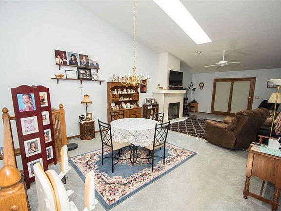 2nd image of 3312 Parkwild Dr
