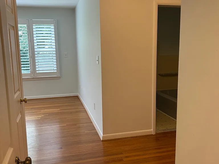 Entrance Master Bedroom