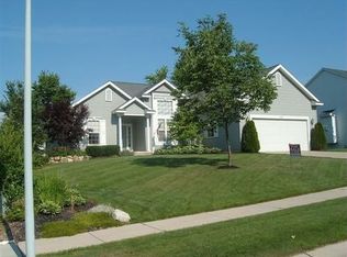 5432 Sand Dune Ct SW, Wyoming, MI 49418