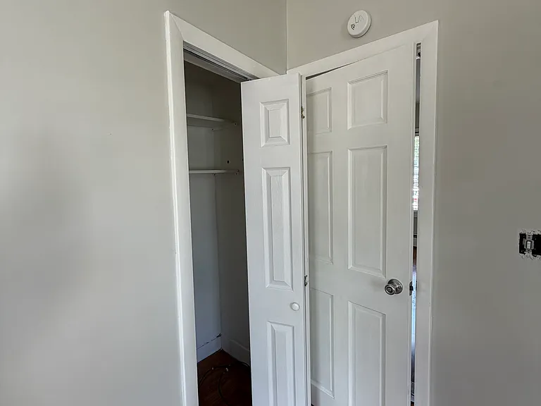 35 Catherine St #1 — Photo 5